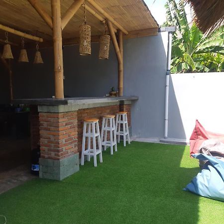 Dhm Surf Villa Kuta  Ngoại thất bức ảnh